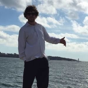 Meet your Posher, Liam